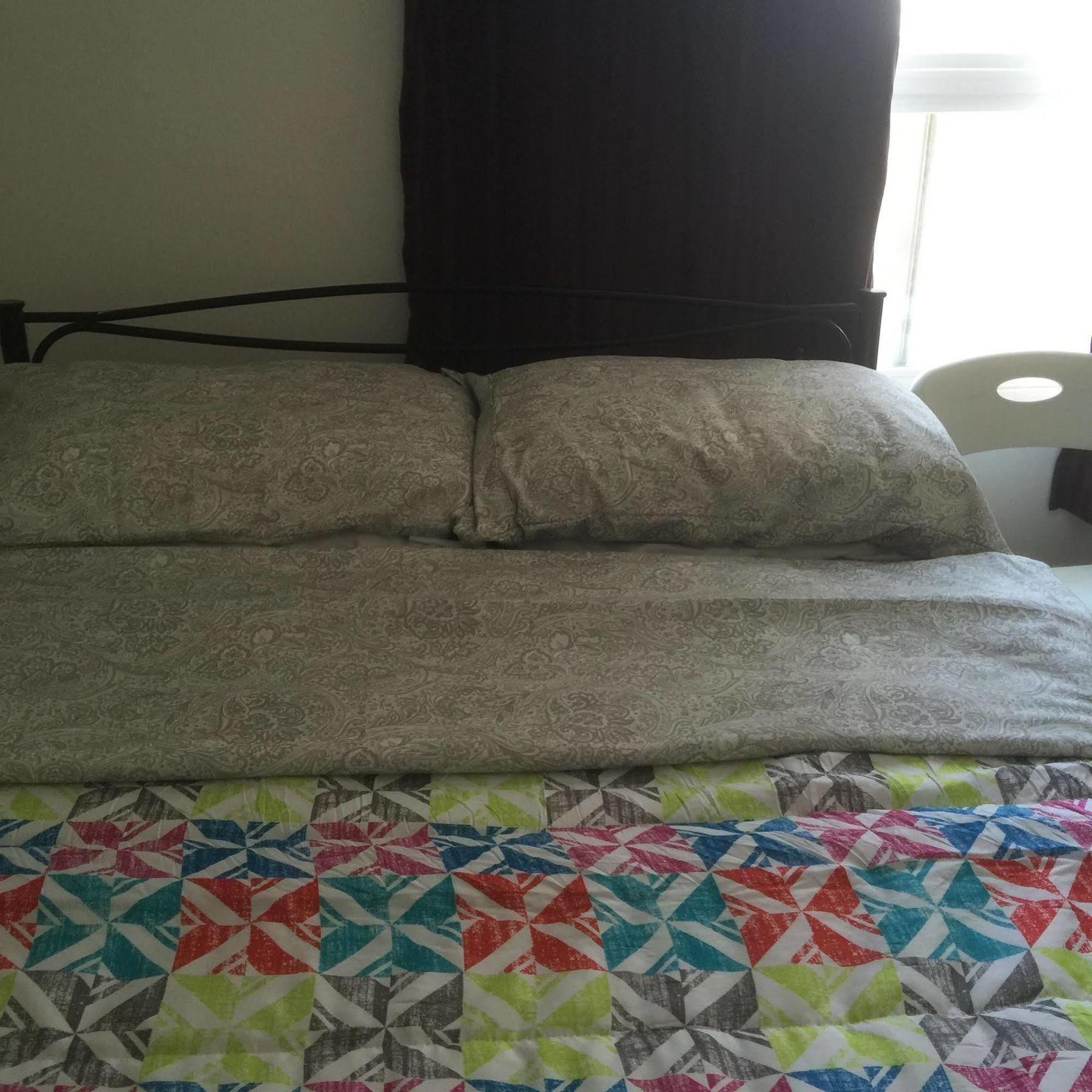 University Apartment Торонто Екстер'єр фото