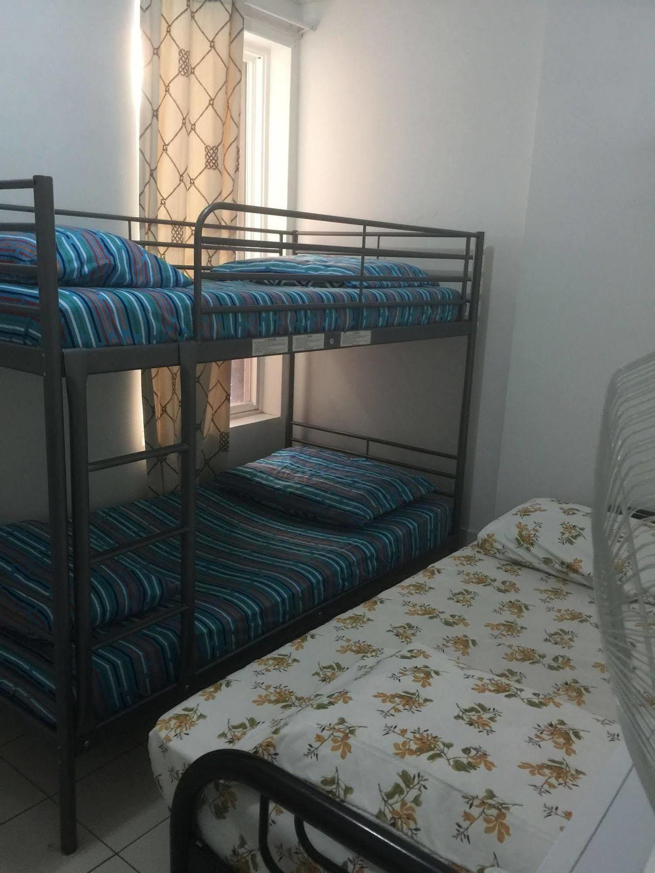 University Apartment Торонто Екстер'єр фото