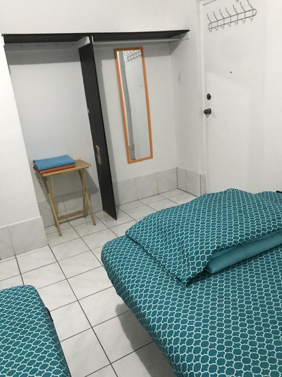 University Apartment Торонто Екстер'єр фото