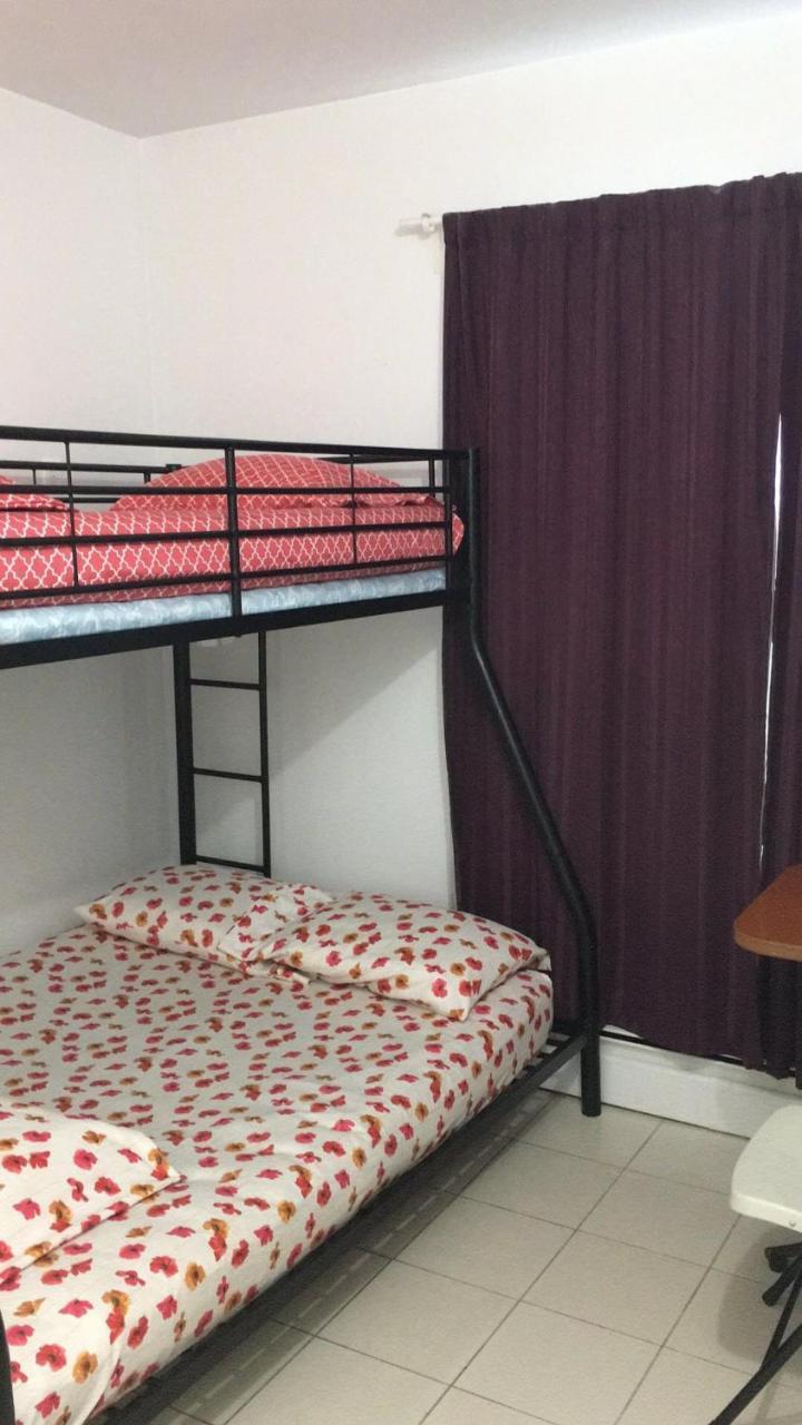 University Apartment Торонто Екстер'єр фото
