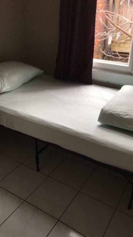 University Apartment Торонто Екстер'єр фото